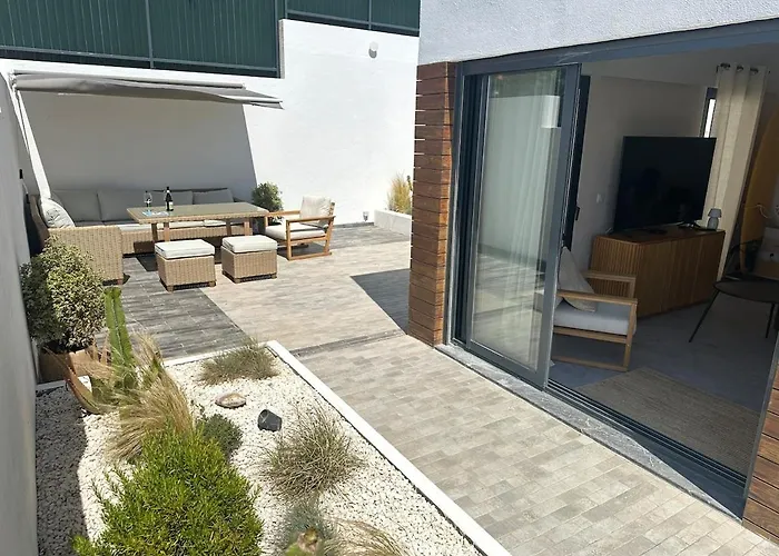 Casa Ribamar Coxos Sunset Ericeira بيت للعطل *